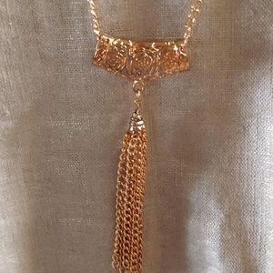 GIFT Fashion tassel necklace